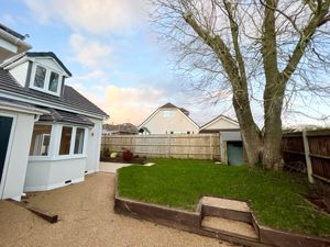 Photo 16- click for photo gallery